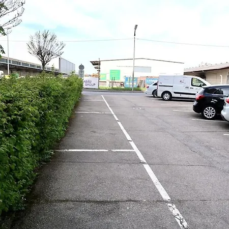 Bamu3 - Modernes In Mit Parkplatz Daire